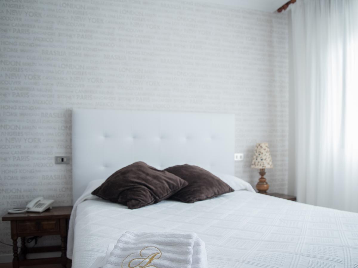 Hostal Antolin Redondela Eksteriør billede